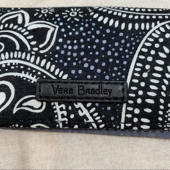 New Without Tags Vera Bradley Black and White Print RFID Card Holder - Picture 6 of 7